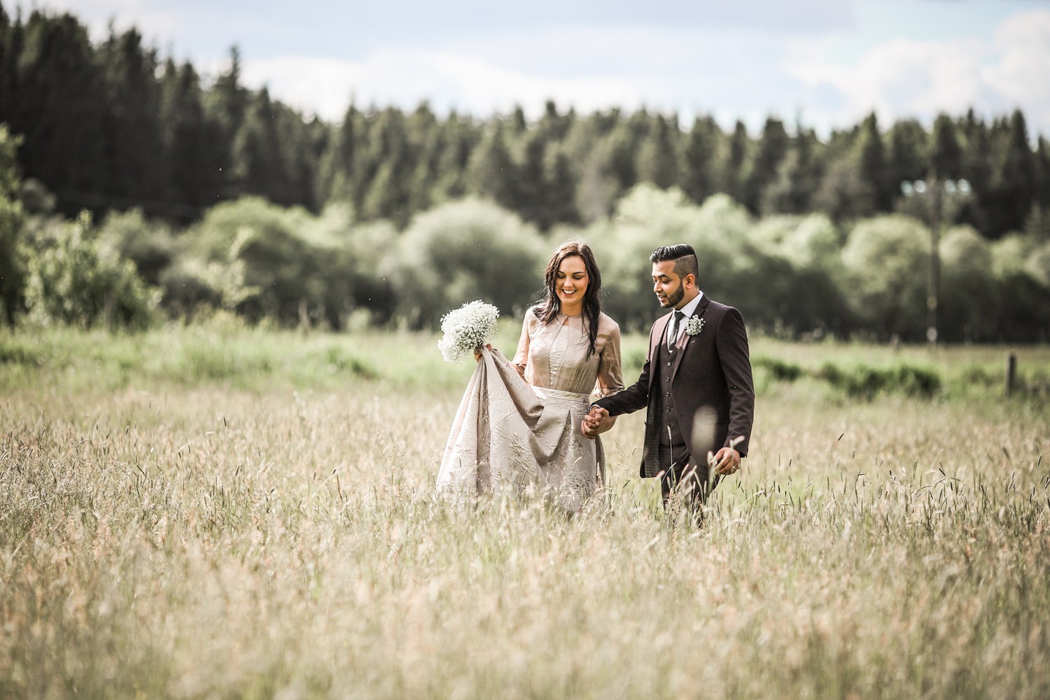 Northumberland-Wedding-Venue-Couple-Grounds